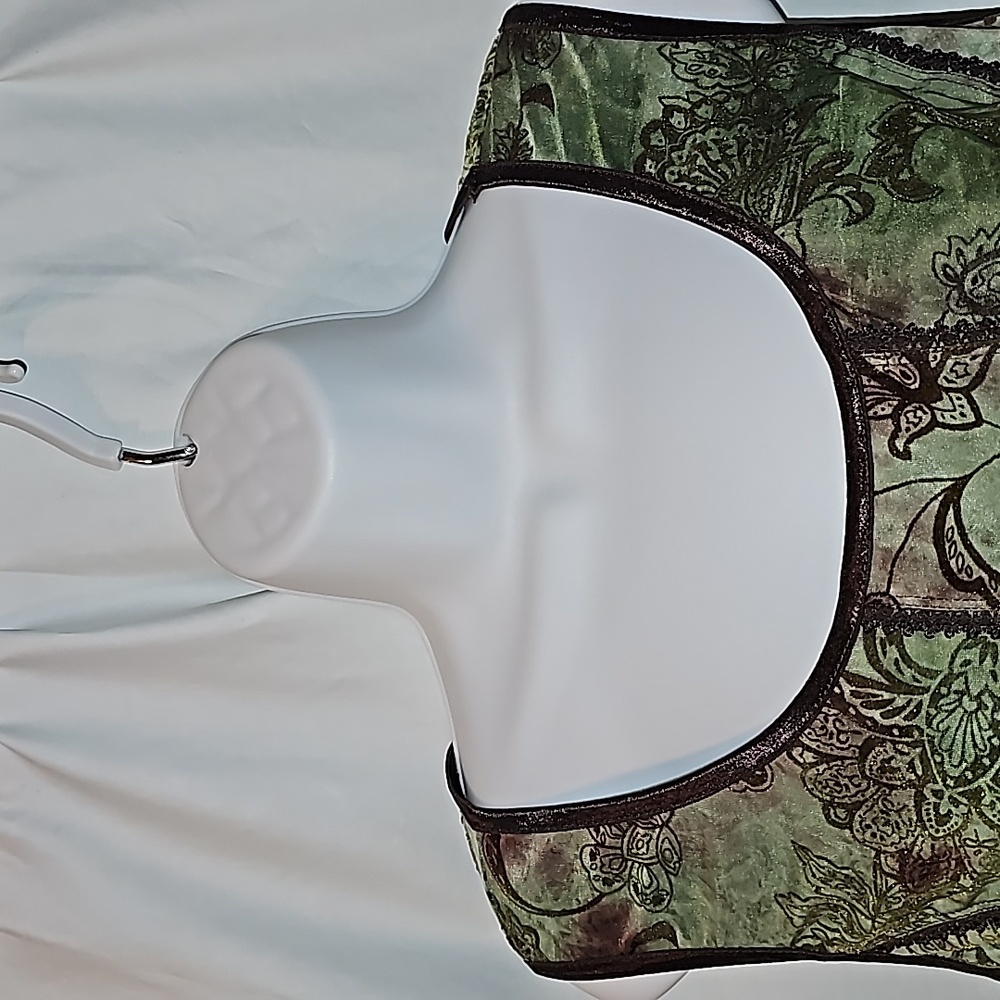 Dressbarn Tank Top - Picture 2 of 11